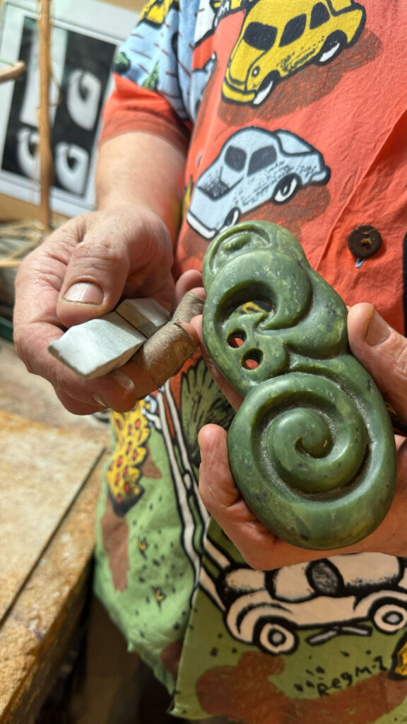 Ian Thorne - Sculpting artist in Whitianga - Coromandel Magazine