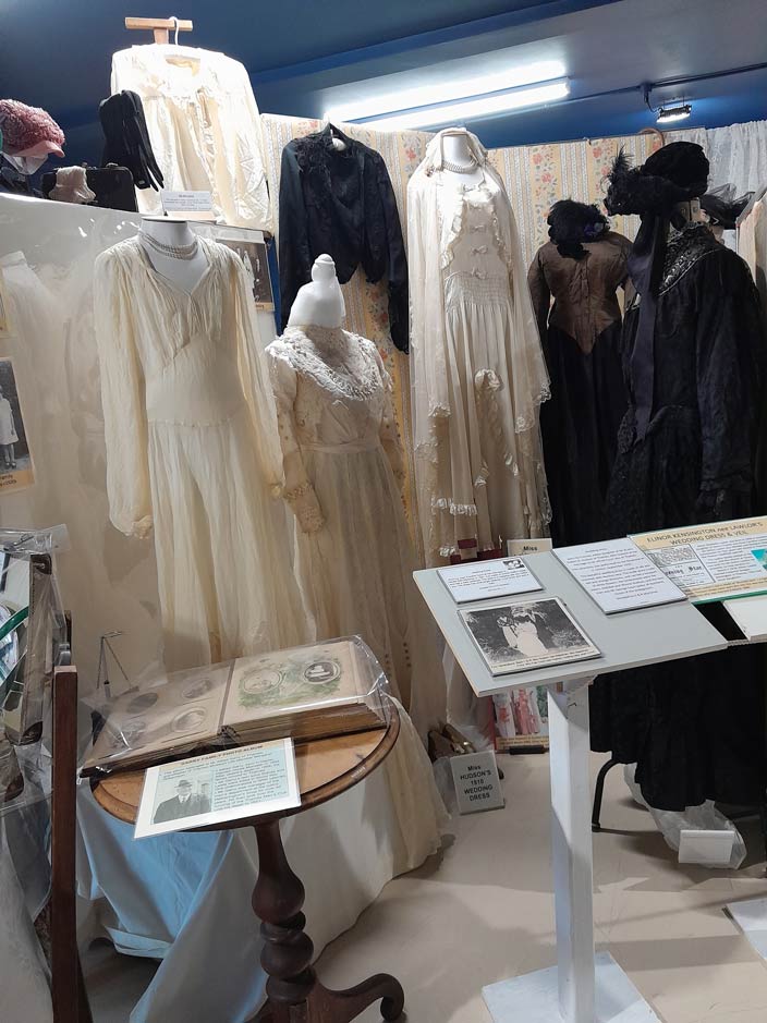 wedding dressing in thames museum